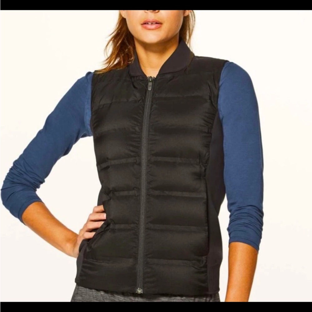 Lululemon Down and Around Midnight Black Vest Womens Size 4 Goose Down Feathers